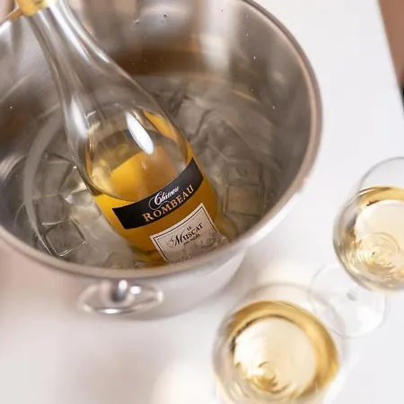 The Originals City, Mondial, Hotel