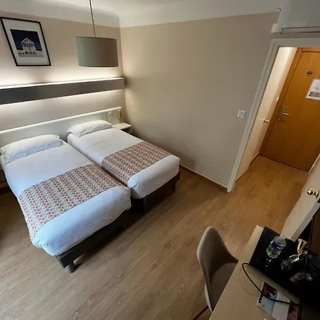 The Originals City, Mondial, 3*