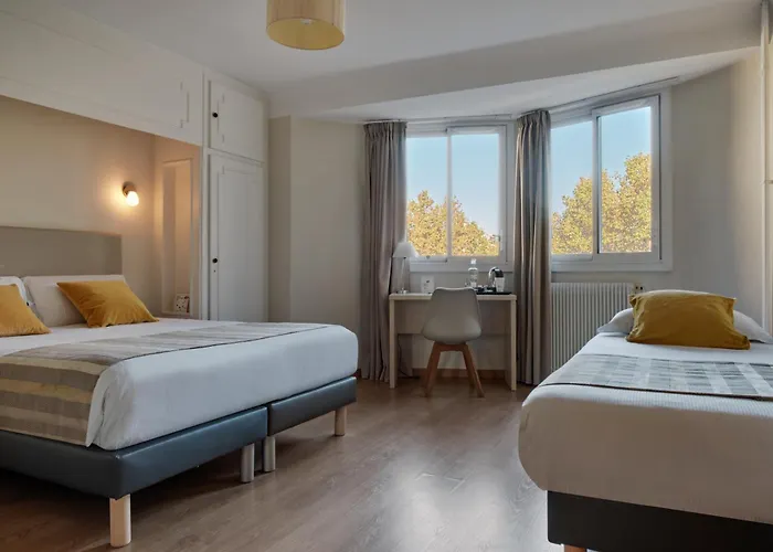 Hotel The Originals City, Mondial, 3*