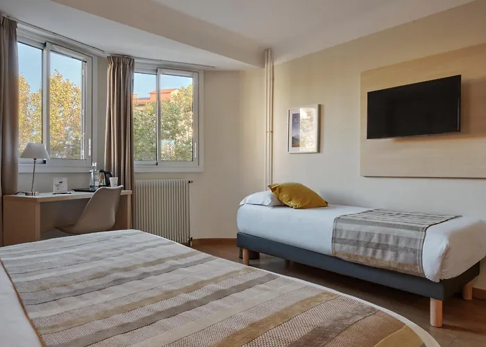 Hotel The Originals City, Mondial,