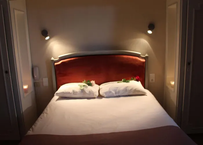 The Originals City, Mondial, Hotel